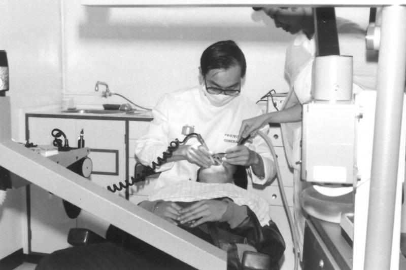 1971年慈雲山診所增設牙科服務